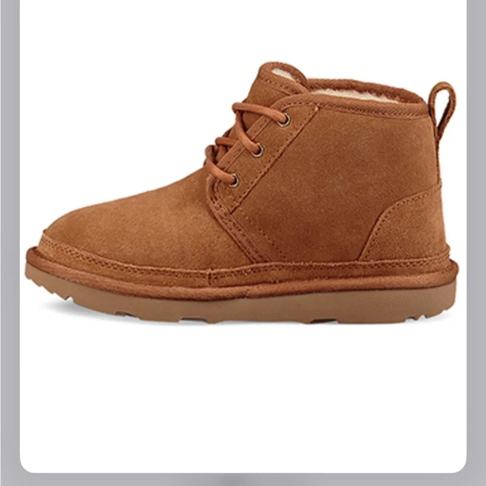 UGG BOYS' NEUMEL II BOOT size 12 Chestnut